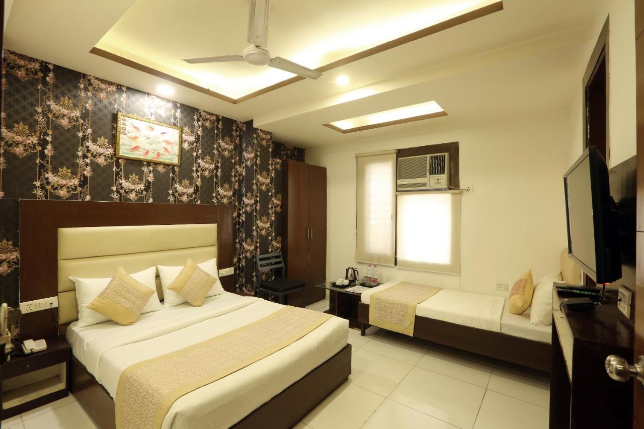 Travel Inn At Delhi Airport New Delhi Exterior photo